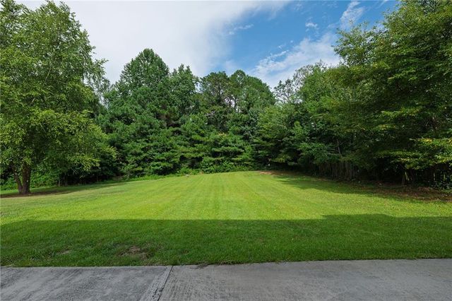 315 Foe Creek Drive, Roswell, GA 30076