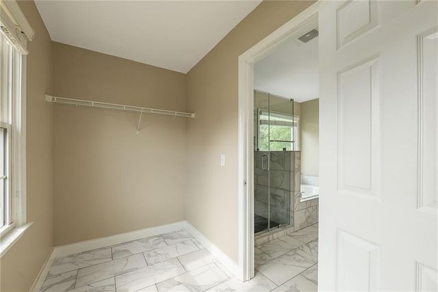 315 Foe Creek Drive, Roswell, GA 30076