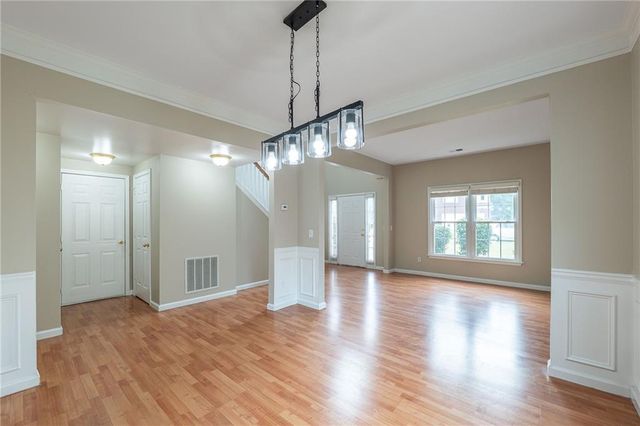 315 Foe Creek Drive, Roswell, GA 30076