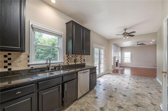 315 Foe Creek Drive, Roswell, GA 30076