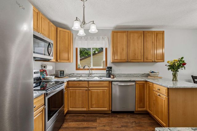 9775 103rd Avenue N, Maple Grove, MN 55369
