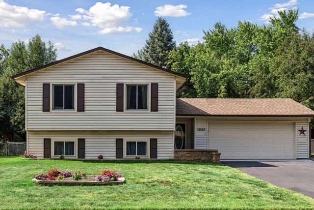 9775 103rd Avenue N, Maple Grove, MN 55369