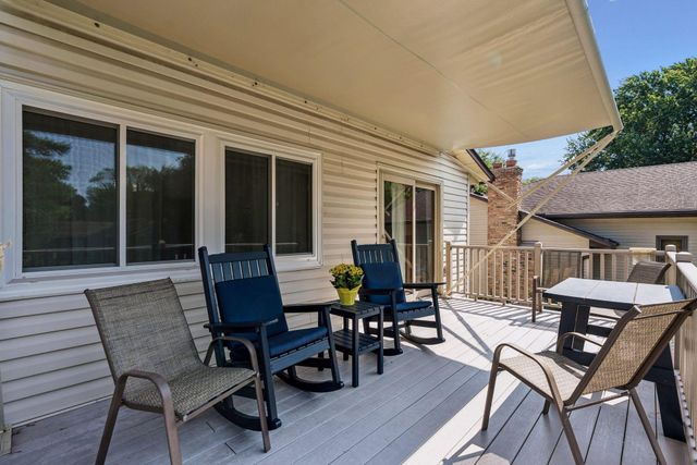 9775 103rd Avenue N, Maple Grove, MN 55369