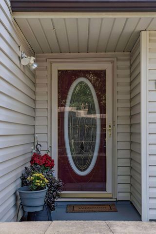 9775 103rd Avenue N, Maple Grove, MN 55369