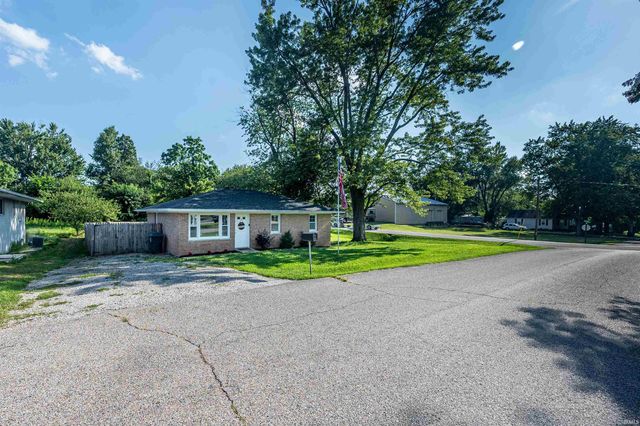 603 E Adams Avenue, Chandler, IN 47610