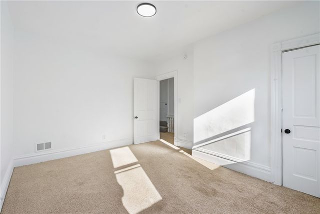 253 Southern Ave, Mt Washington, PA 15211