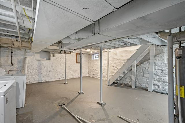 253 Southern Ave, Mt Washington, PA 15211