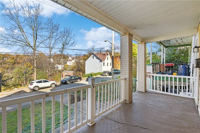 253 Southern Ave, Mt Washington, PA 15211