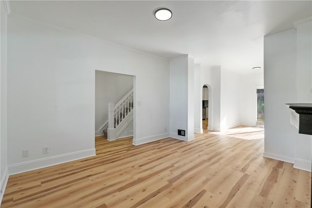 253 Southern Ave, Mt Washington, PA 15211