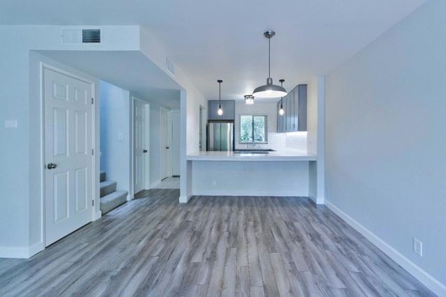 1008 Fontana Drive, Alameda, CA 94502
