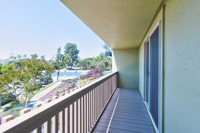 1008 Fontana Drive, Alameda, CA 94502