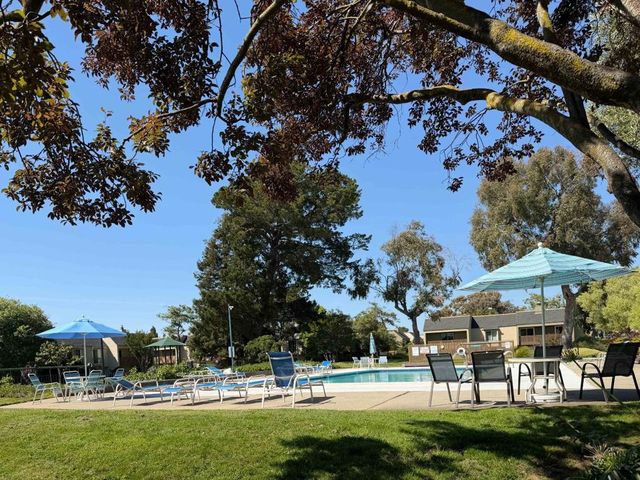 1008 Fontana Drive, Alameda, CA 94502