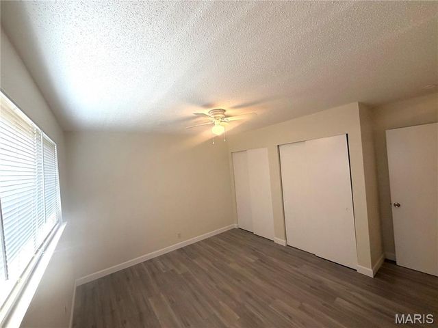 1490 Shackelford Road, Florissant, MO 63031