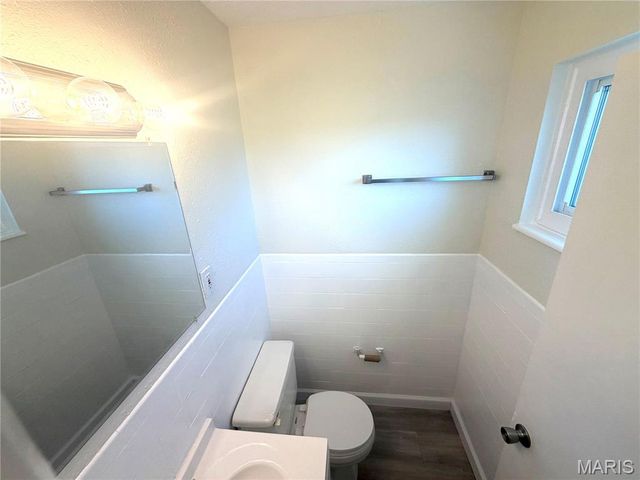 1490 Shackelford Road, Florissant, MO 63031