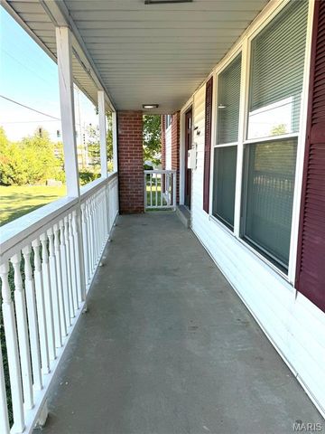 1490 Shackelford Road, Florissant, MO 63031