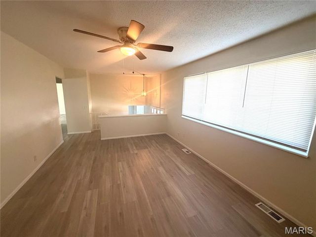 1490 Shackelford Road, Florissant, MO 63031