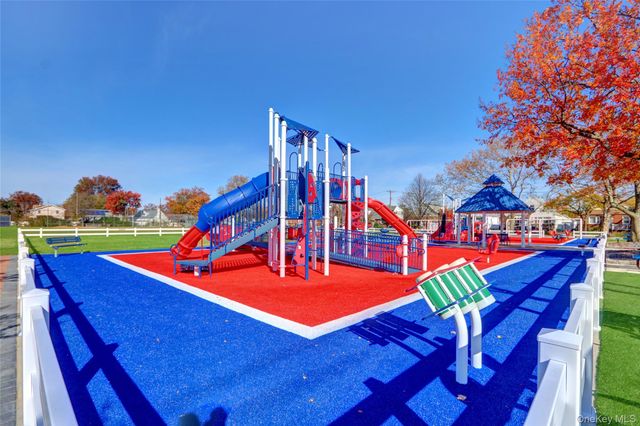 610 Jericho Turnpike 608, New Hyde Park, NY 11040