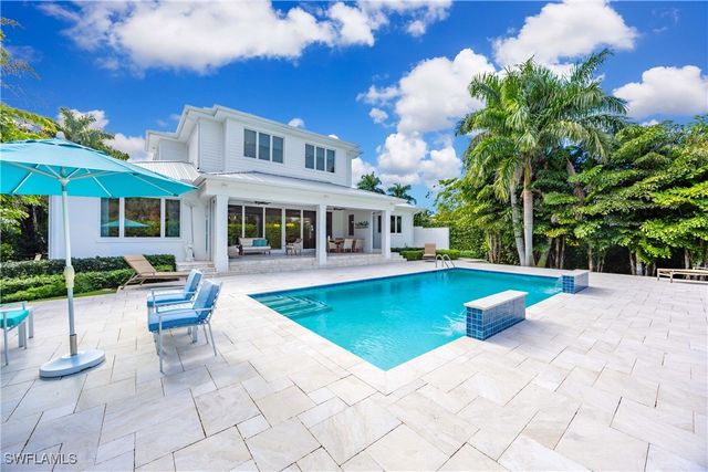 331 Spring Line DR, Naples, FL 34102