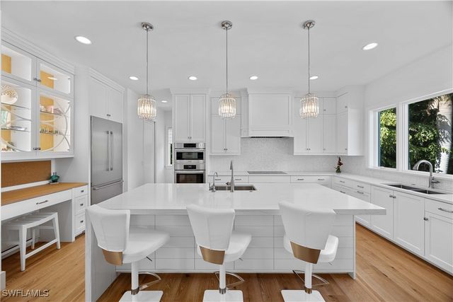 331 Spring Line DR, Naples, FL 34102