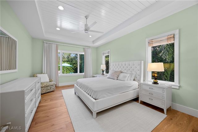 331 Spring Line DR, Naples, FL 34102