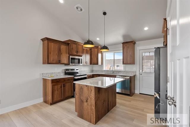 1106 Alpine Ave, Chubbuck, ID 83202