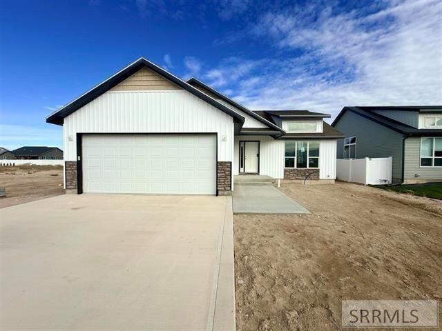 1106 Alpine Ave, Chubbuck, ID 83202