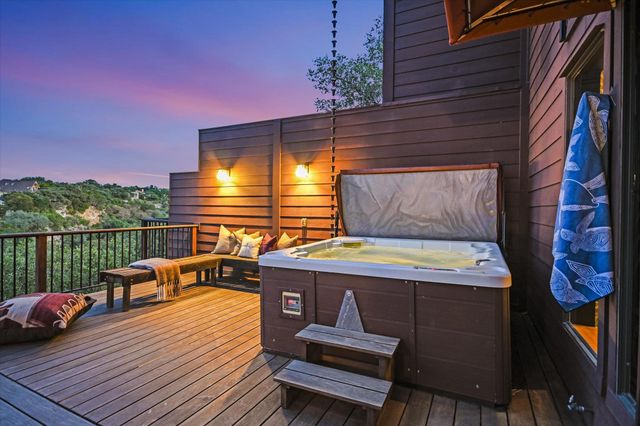 1325 Spyglass DR, Austin, TX 78746