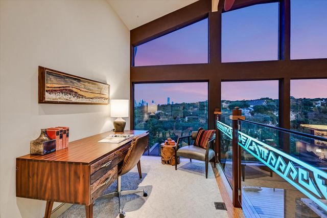 1325 Spyglass DR, Austin, TX 78746