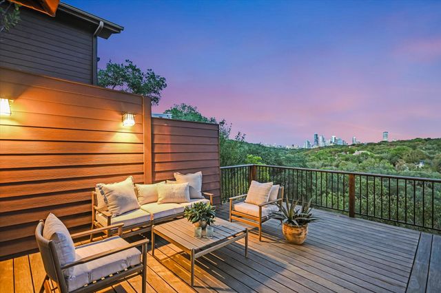 1325 Spyglass DR, Austin, TX 78746