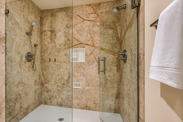 1325 Spyglass DR, Austin, TX 78746