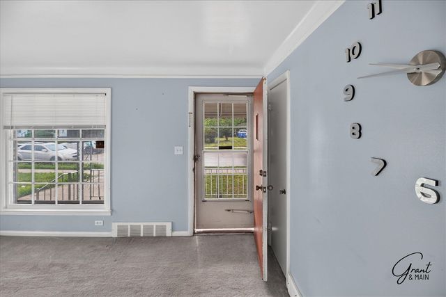 21000 La Salle Boulevard, Warren, MI 48089