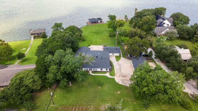 12201 Gable Drive, Willis, TX 77318