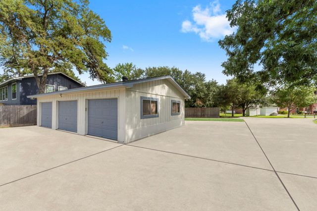12201 Gable Drive, Willis, TX 77318