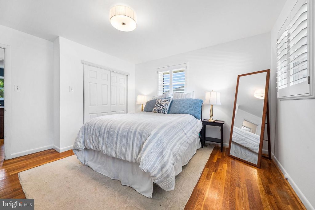 Image 17 of property listing at 2305 PEGGY LN, Silver Spring, MD 20910