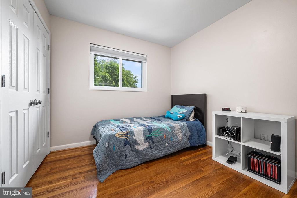 Image 24 of property listing at 2305 PEGGY LN, Silver Spring, MD 20910