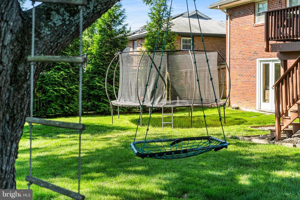 Image 39 of property listing at 2305 PEGGY LN, Silver Spring, MD 20910