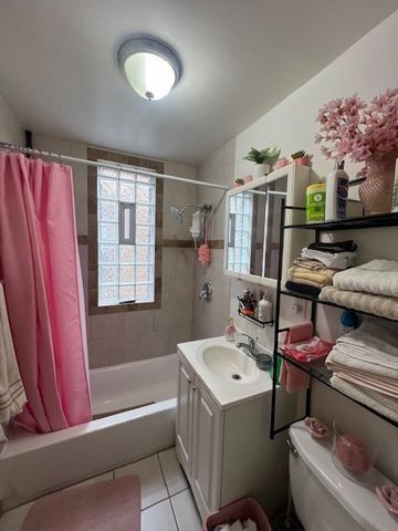 1627 N Lotus Avenue, Chicago, IL 60639