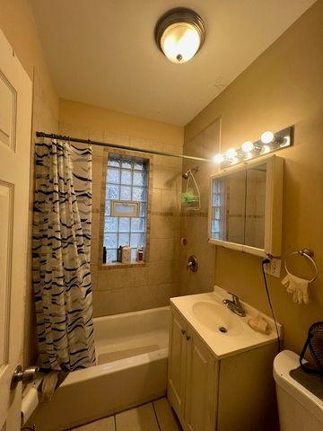 1627 N Lotus Avenue, Chicago, IL 60639