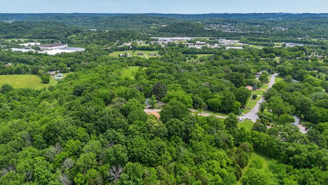 415 Isaac Dr, Goodlettsville, TN 37072