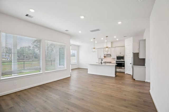 2500 King Mackerel Drive, Kemah, TX 77565