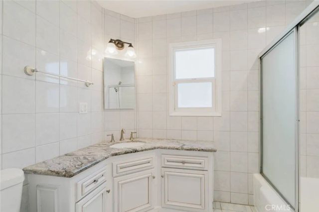 13856 Runnymede Street, Van Nuys, CA 91405