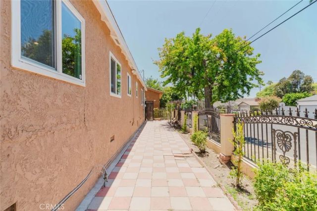 13856 Runnymede Street, Van Nuys, CA 91405