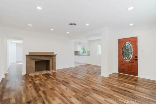 13856 Runnymede Street, Van Nuys, CA 91405