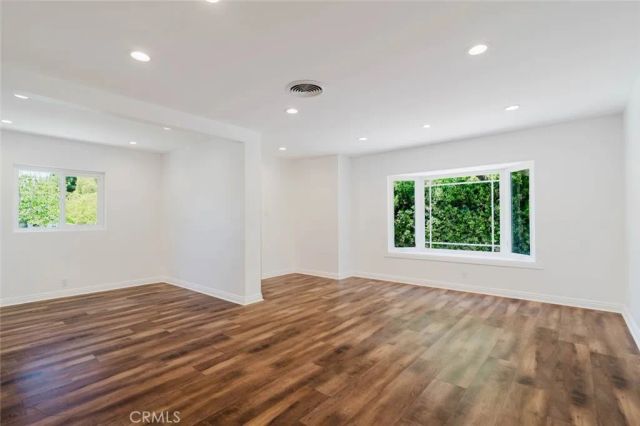 13856 Runnymede Street, Van Nuys, CA 91405
