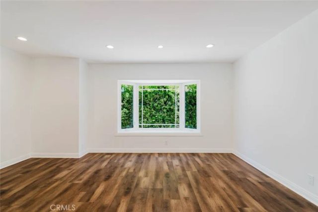 13856 Runnymede Street, Van Nuys, CA 91405
