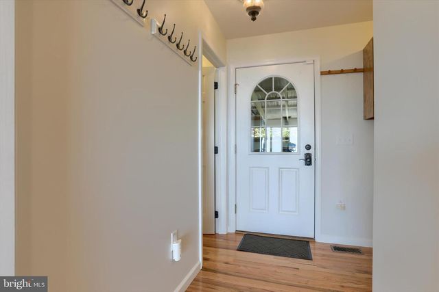 9450 LANCASTER AVE, Bethel, PA 19507