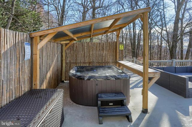 9450 LANCASTER AVE, Bethel, PA 19507
