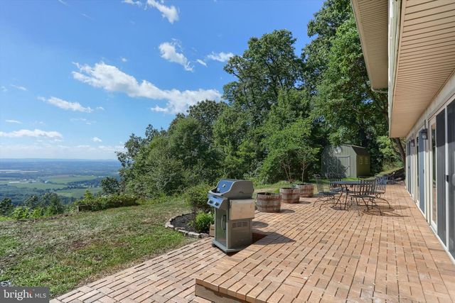 9450 LANCASTER AVE, Bethel, PA 19507