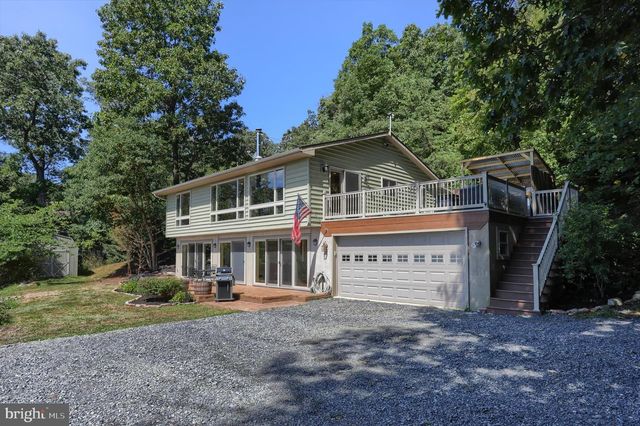 9450 LANCASTER AVE, Bethel, PA 19507