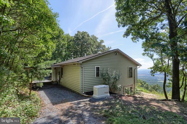 9450 LANCASTER AVE, Bethel, PA 19507